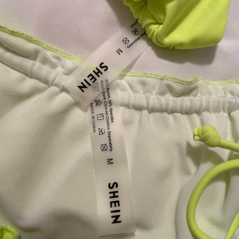 Bikini - Picture 6 of 6